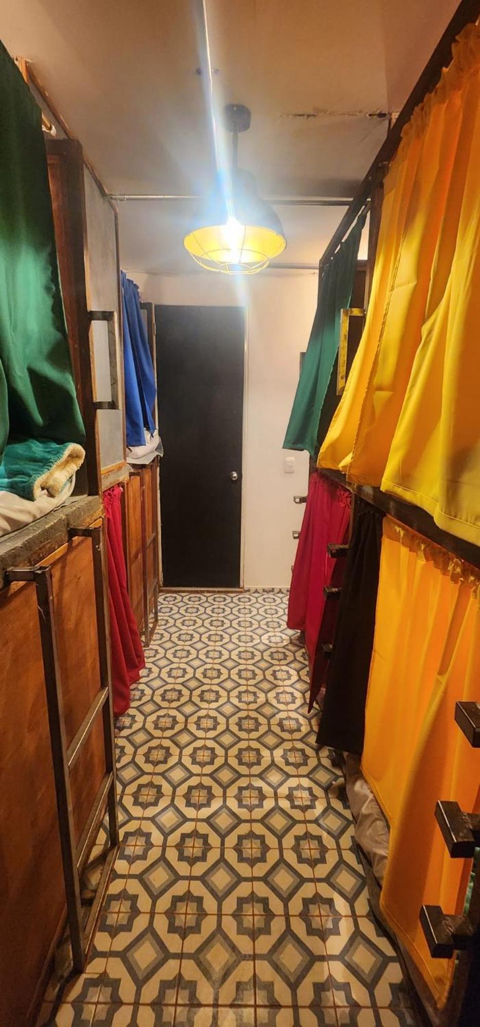 Portelli Hostal Zona G- Para Extranjeros Bogotá Eksteriør billede
