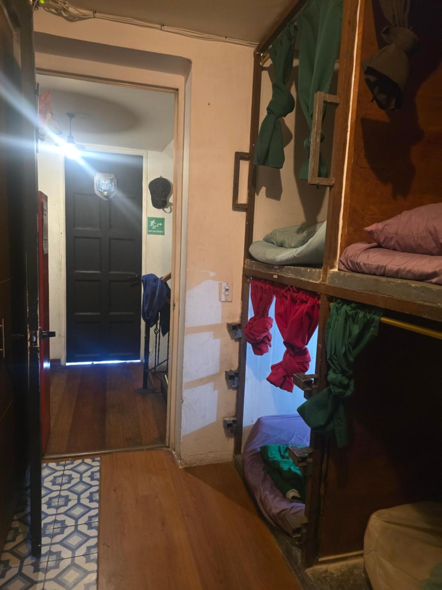 Portelli Hostal Zona G- Para Extranjeros Bogotá Eksteriør billede