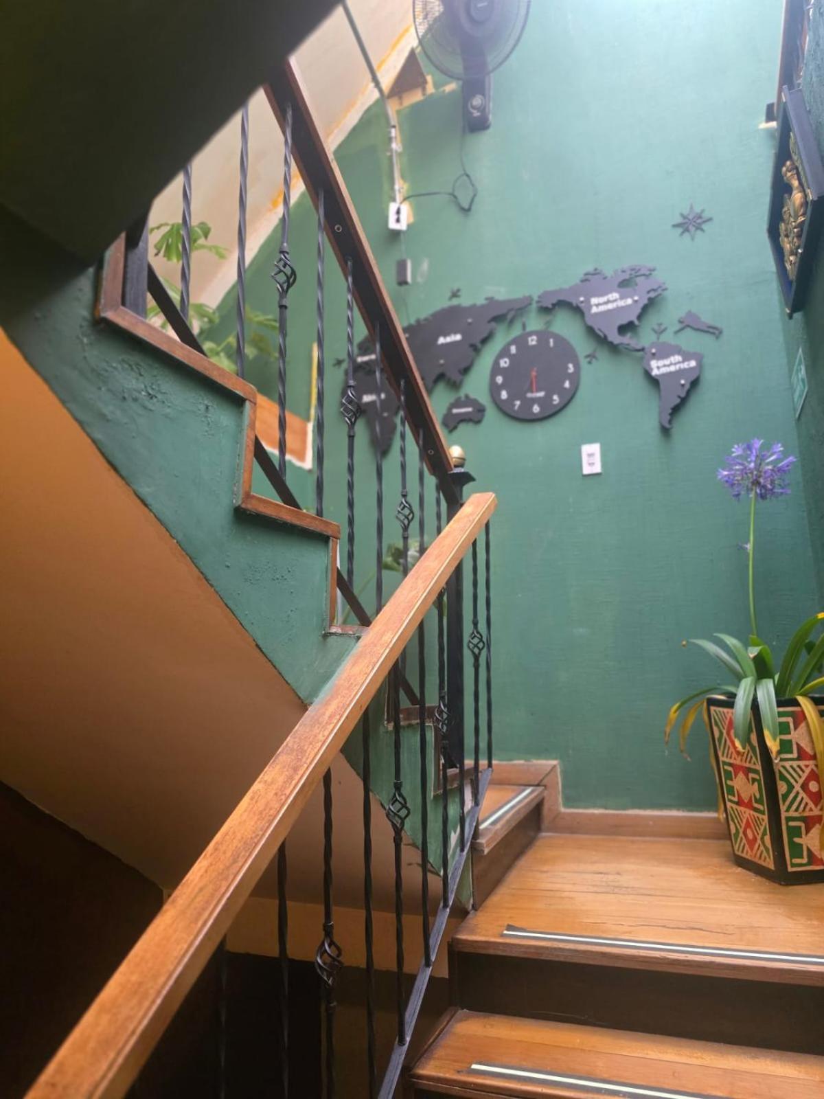 Portelli Hostal Zona G- Para Extranjeros Bogotá Eksteriør billede