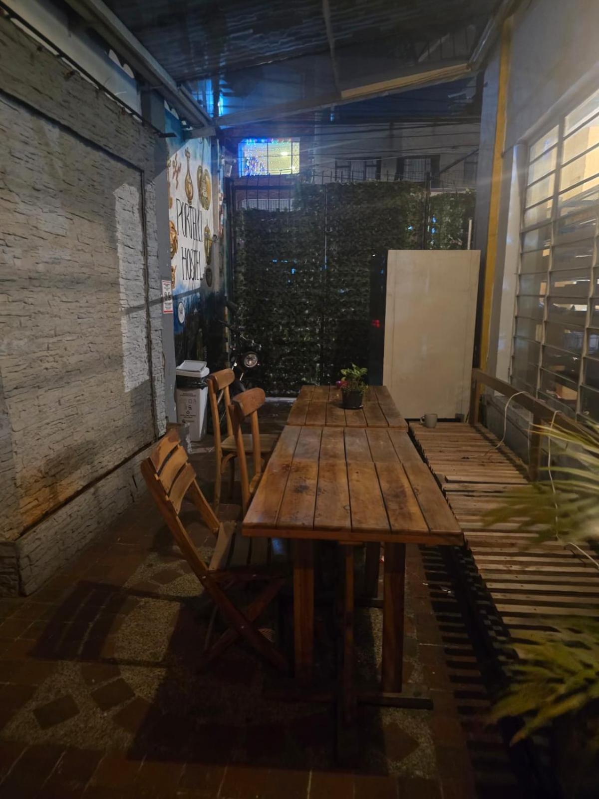 Portelli Hostal Zona G- Para Extranjeros Bogotá Eksteriør billede