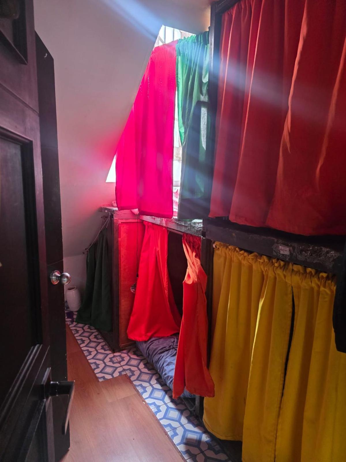 Portelli Hostal Zona G- Para Extranjeros Bogotá Eksteriør billede