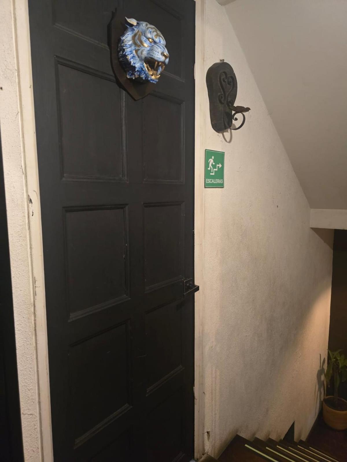 Portelli Hostal Zona G- Para Extranjeros Bogotá Eksteriør billede